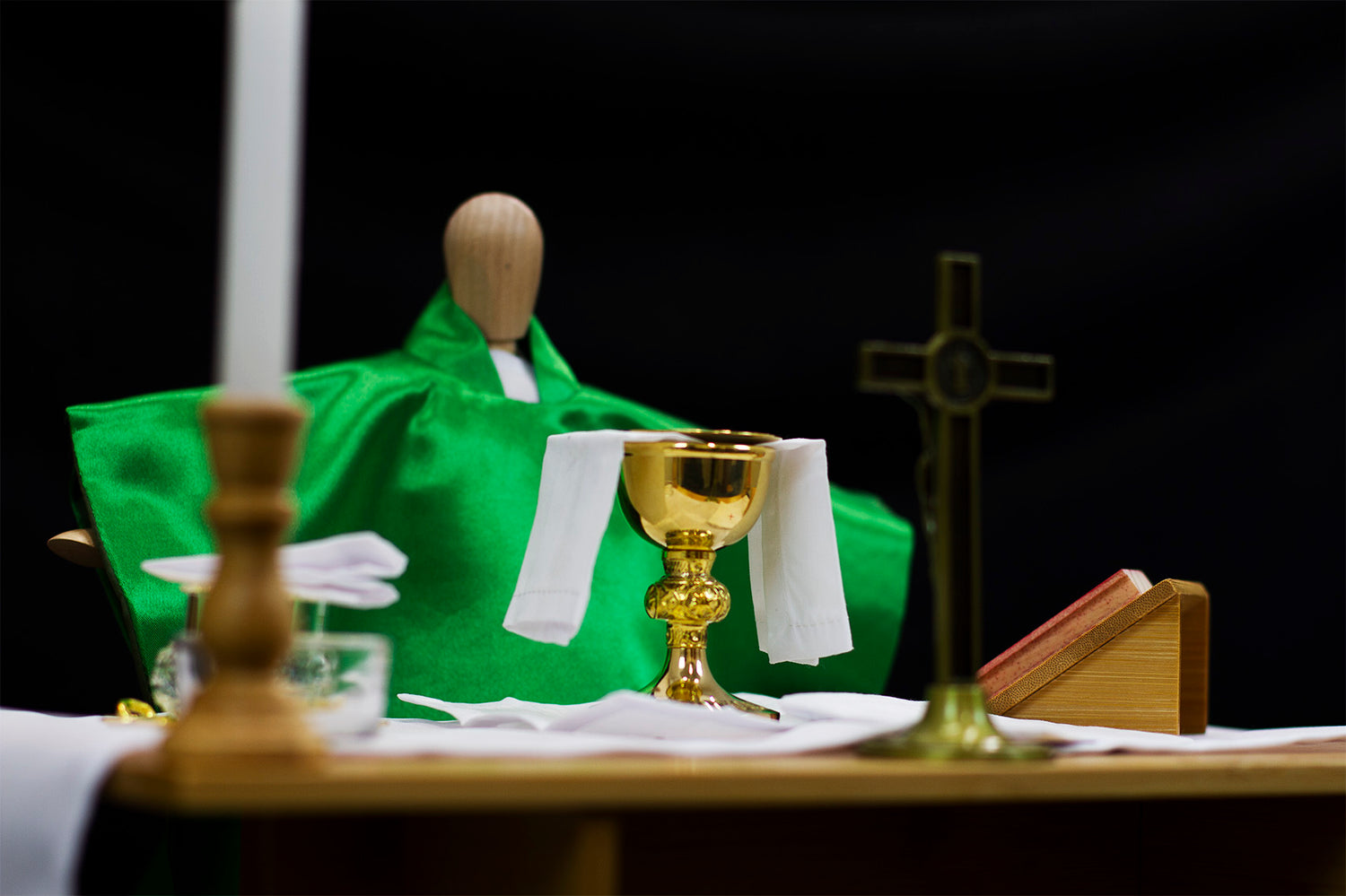 Mass Kit - Close Up Altar