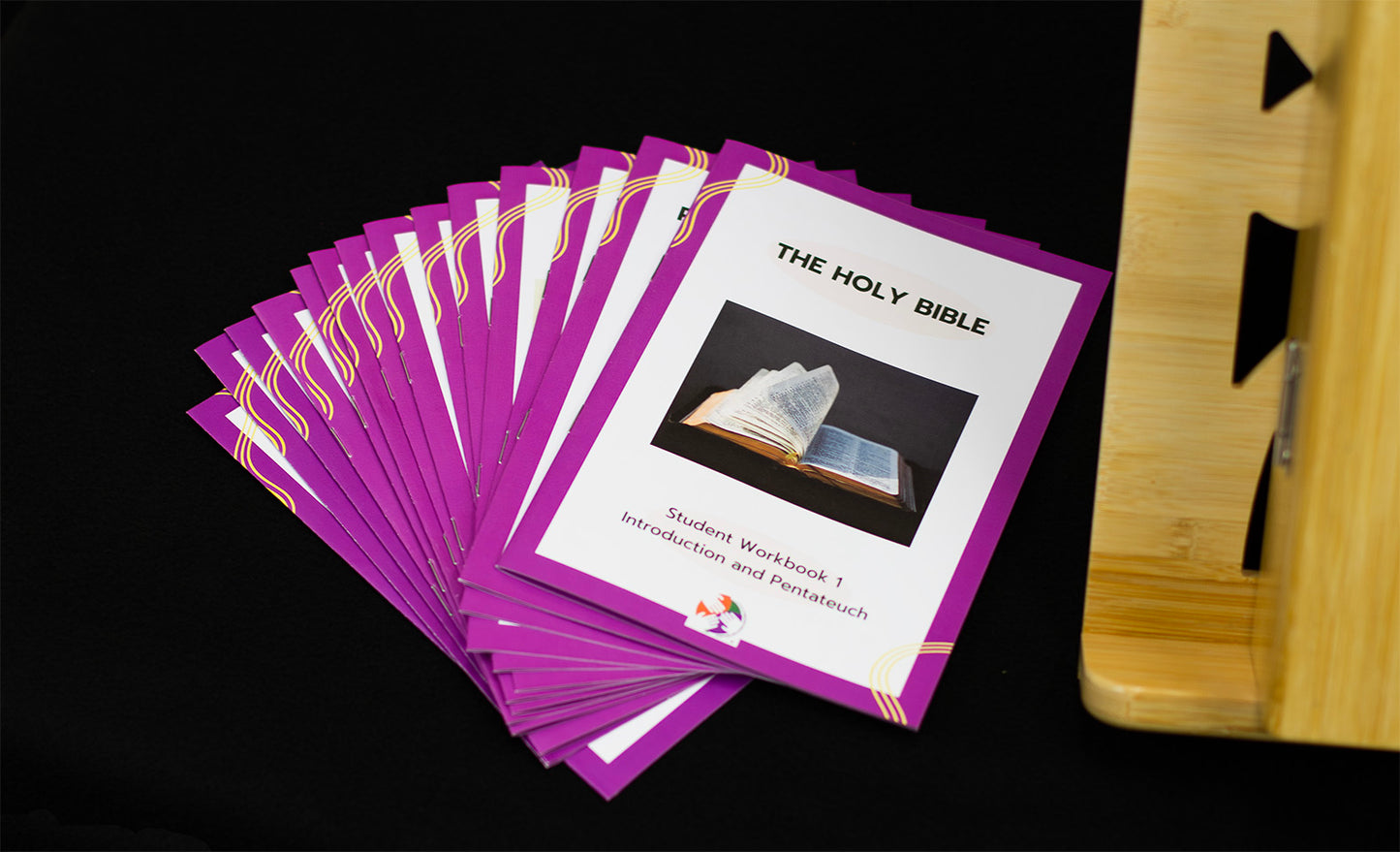 Bible Cabinet - Photo 12