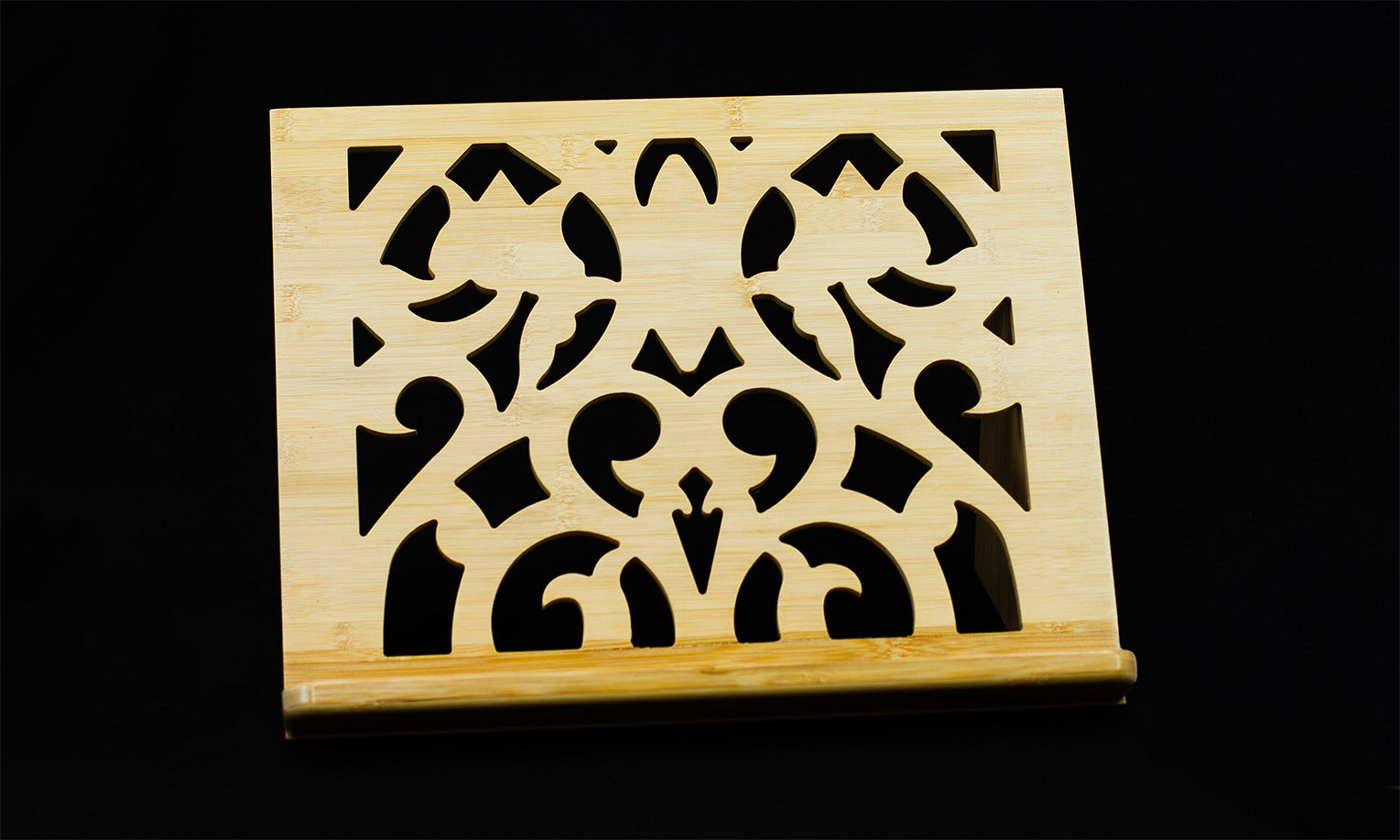 Bible Cabinet - Photo 4